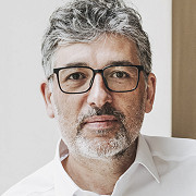 Portrait von Dr. Michael Kasper